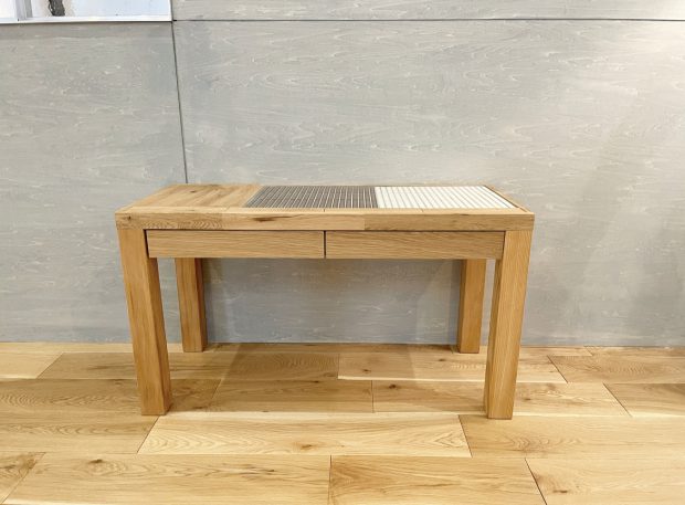 タイルテーブル　家具　インテリア  引き出し付